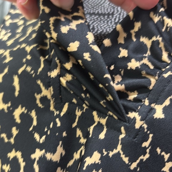 Jude Connally Leopard ruffle tank blouse size XL - Picture 5 of 8